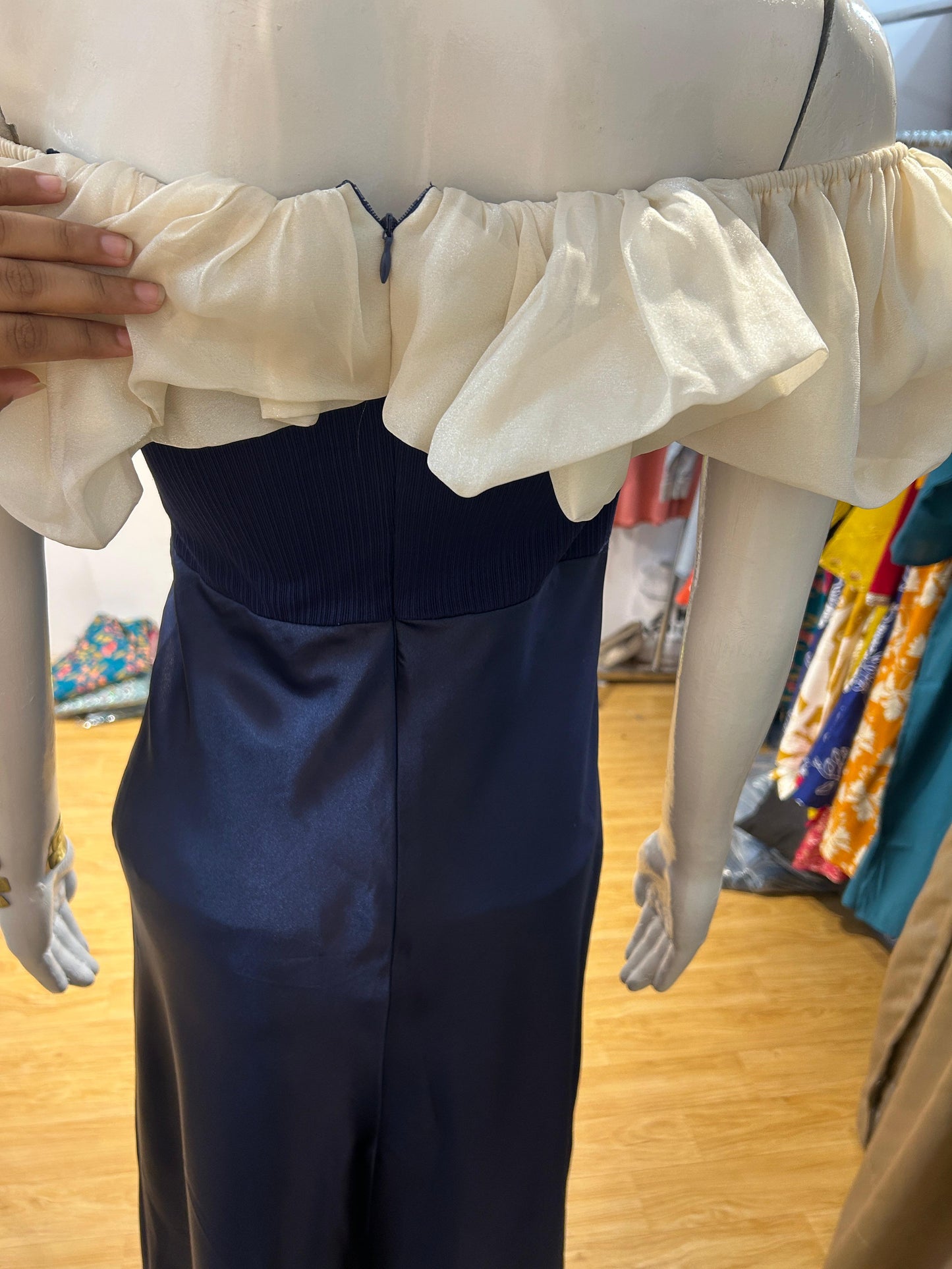 Off-shoulder Bodycon Gown