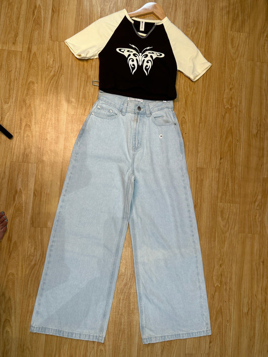 Graphic Butterfly Crop Tshirt